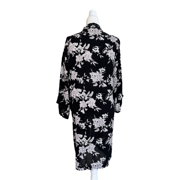 Spiritual Gangster Black and White Floral Print Tie Front Kimono Womens One Size - Picture 3 of 14